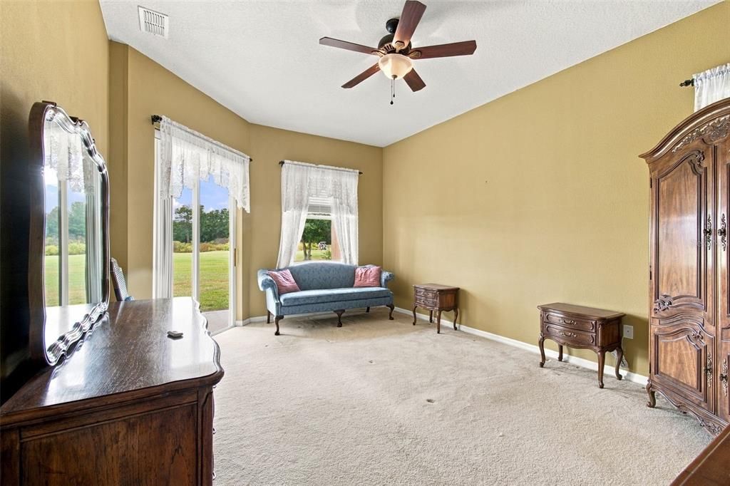For Sale: $339,900 (3 beds, 2 baths, 2028 Square Feet)