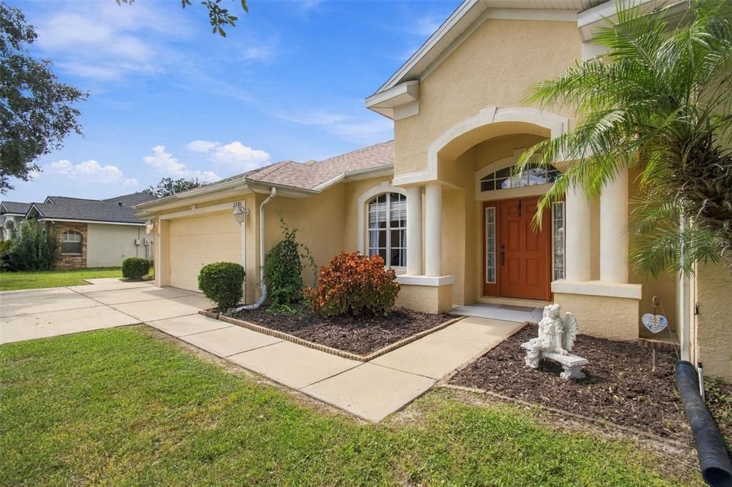 For Sale: $339,900 (3 beds, 2 baths, 2028 Square Feet)