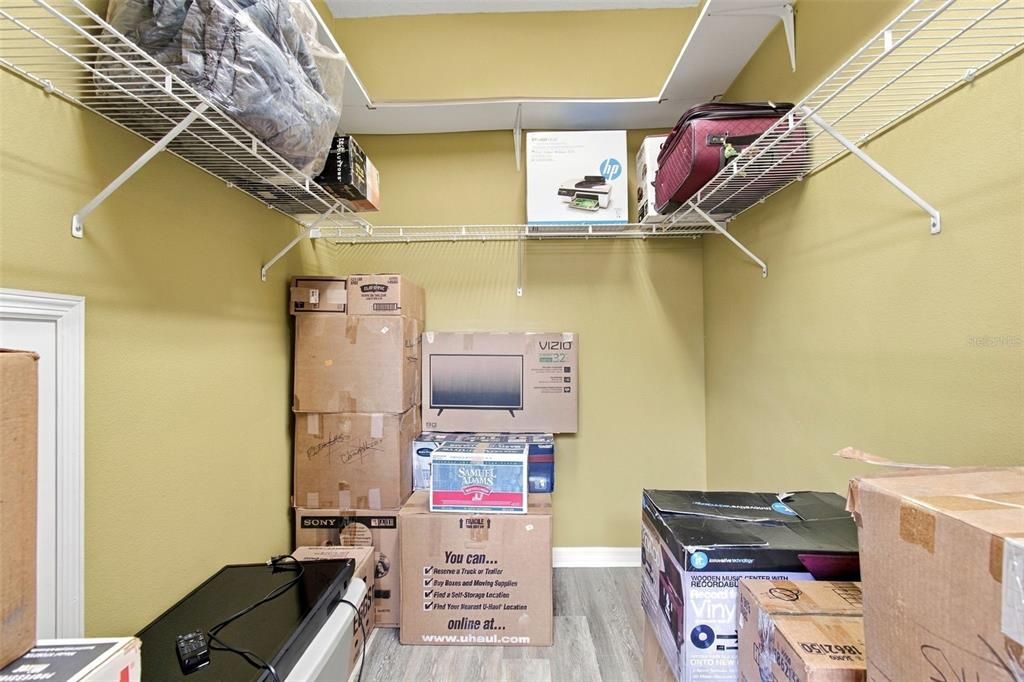 For Sale: $339,900 (3 beds, 2 baths, 2028 Square Feet)