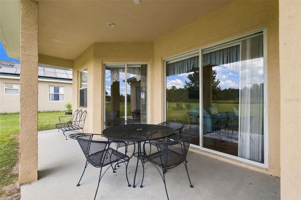 For Sale: $339,900 (3 beds, 2 baths, 2028 Square Feet)