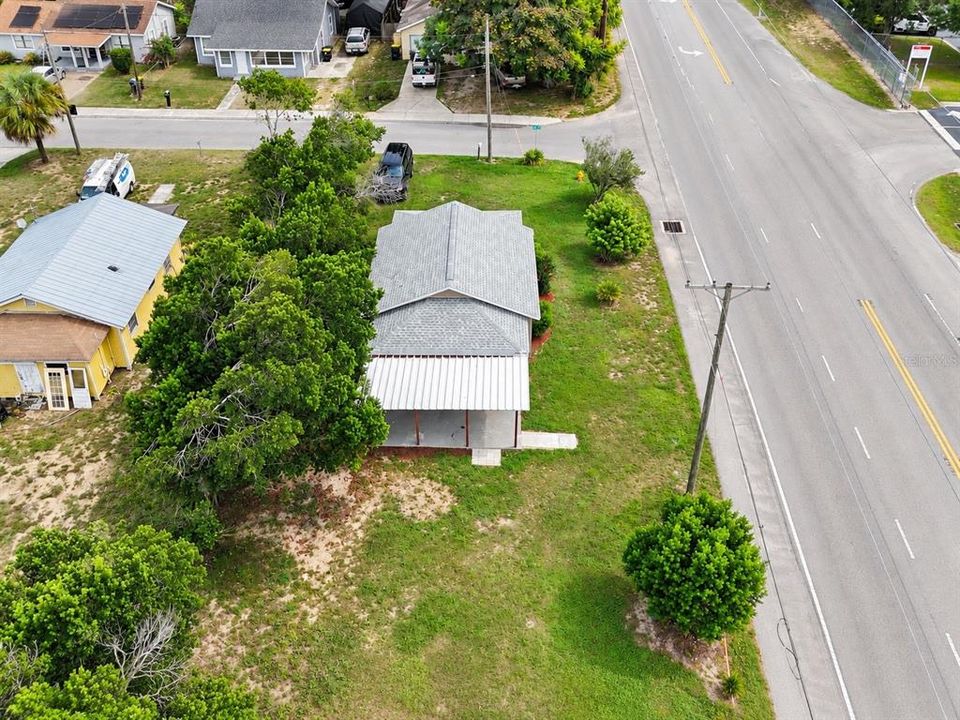 For Sale: $184,900 (2 beds, 1 baths, 752 Square Feet)