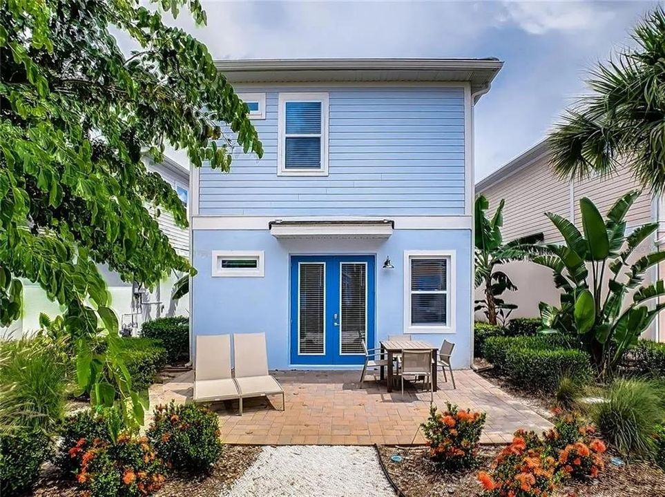 For Rent: $3,300 (3 beds, 3 baths, 1564 Square Feet)