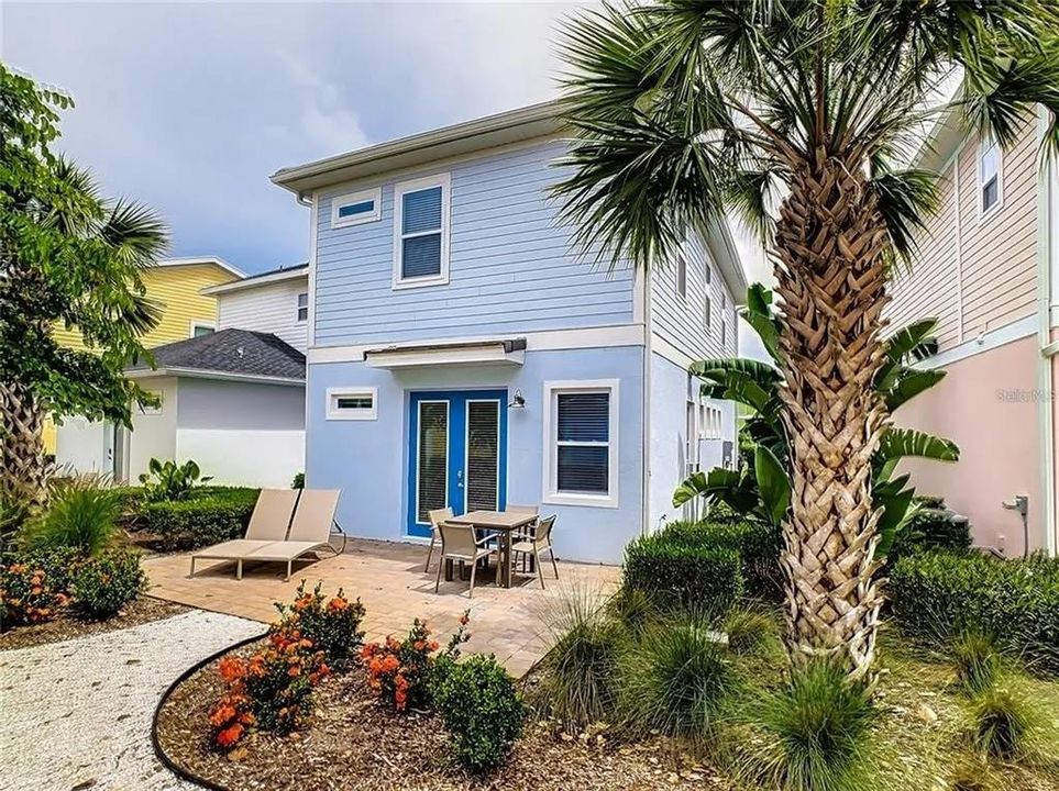 For Rent: $3,300 (3 beds, 3 baths, 1564 Square Feet)
