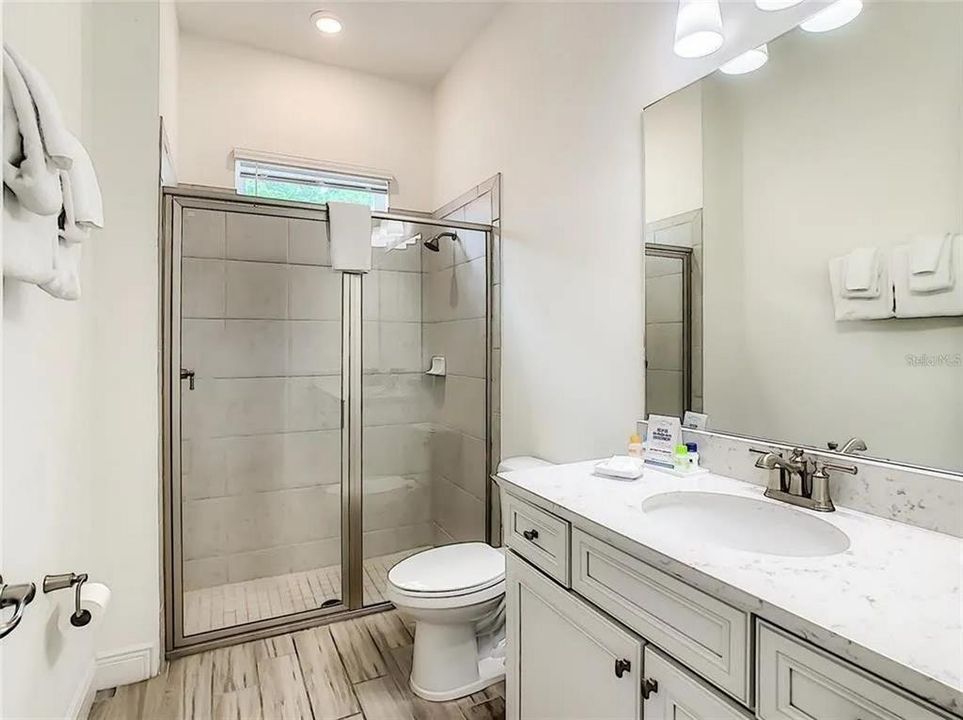 For Rent: $3,300 (3 beds, 3 baths, 1564 Square Feet)