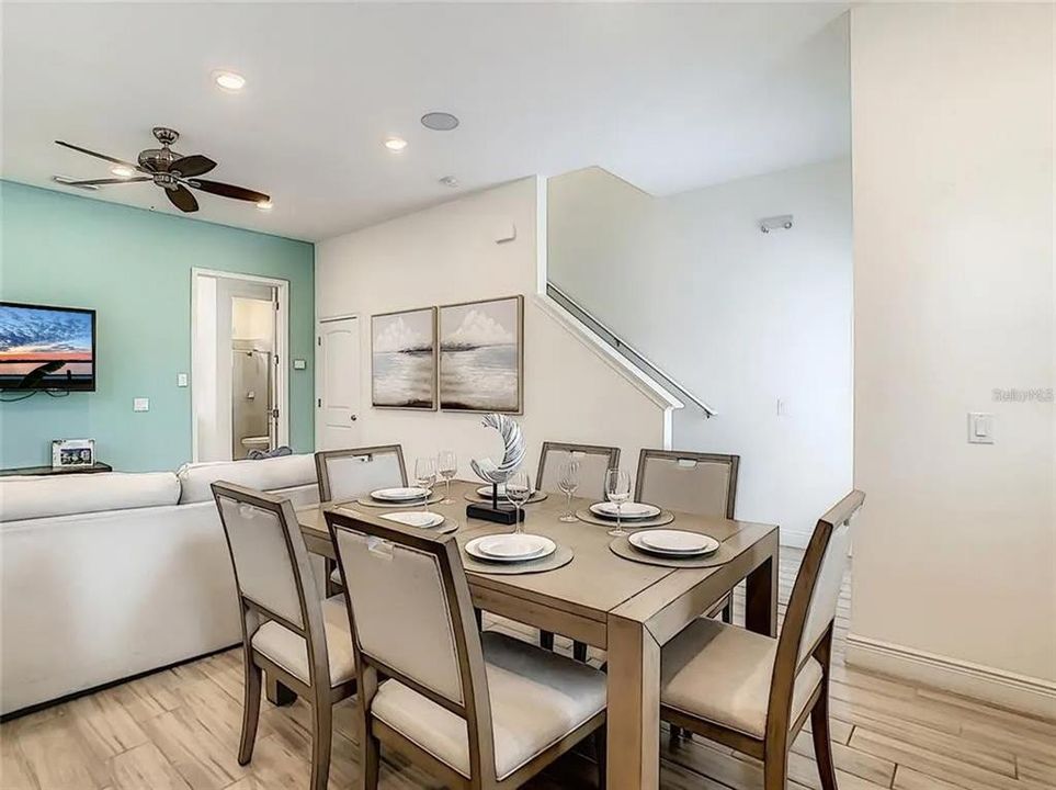 For Rent: $3,300 (3 beds, 3 baths, 1564 Square Feet)