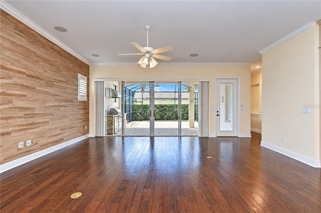 For Sale: $625,000 (3 beds, 2 baths, 2640 Square Feet)