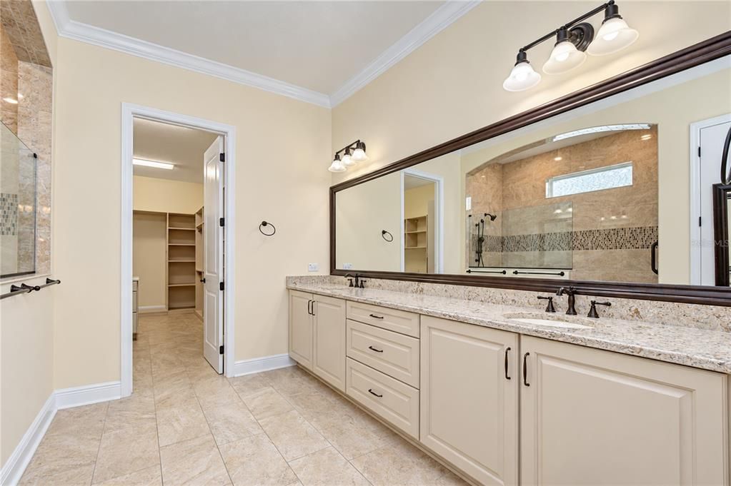 For Sale: $625,000 (3 beds, 2 baths, 2640 Square Feet)