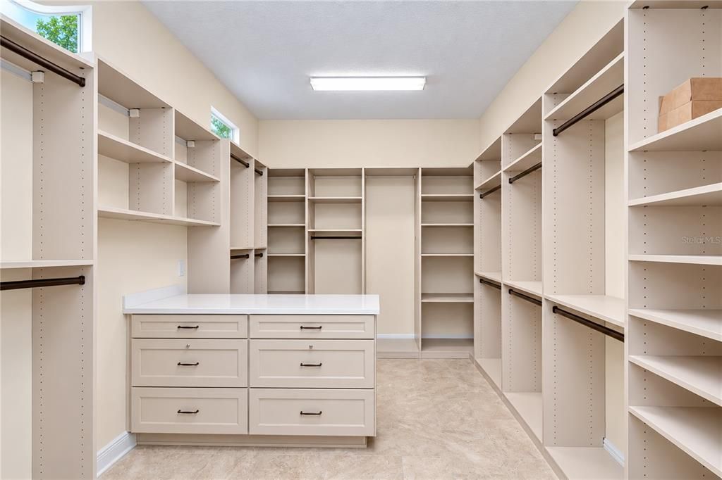 For Sale: $625,000 (3 beds, 2 baths, 2640 Square Feet)