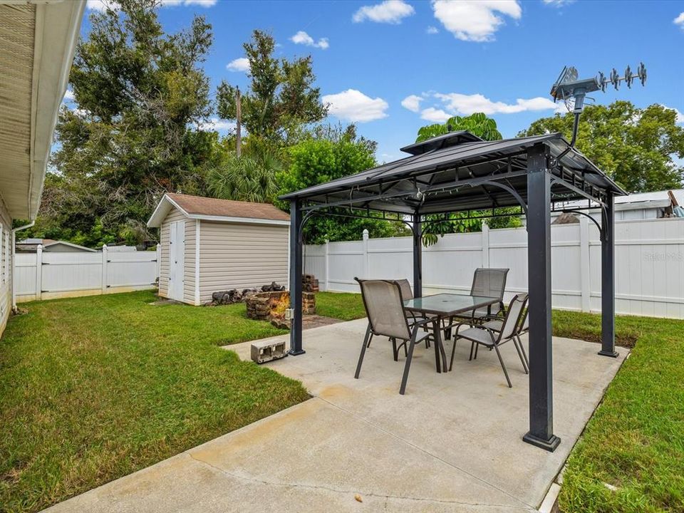 For Sale: $345,000 (2 beds, 2 baths, 1158 Square Feet)