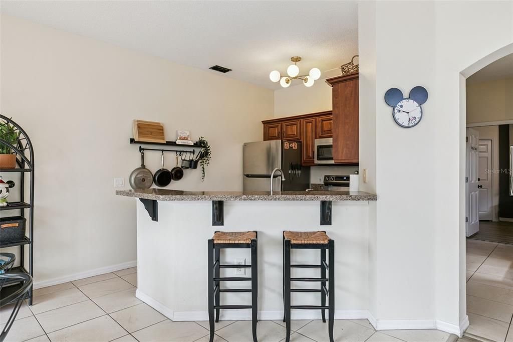 For Sale: $315,000 (4 beds, 3 baths, 1645 Square Feet)