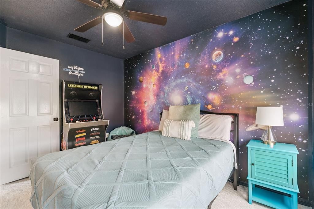 For Sale: $315,000 (4 beds, 3 baths, 1645 Square Feet)
