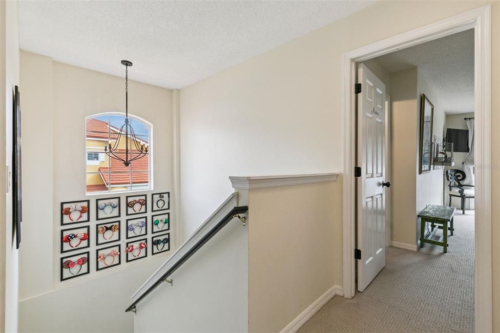 For Sale: $315,000 (4 beds, 3 baths, 1645 Square Feet)