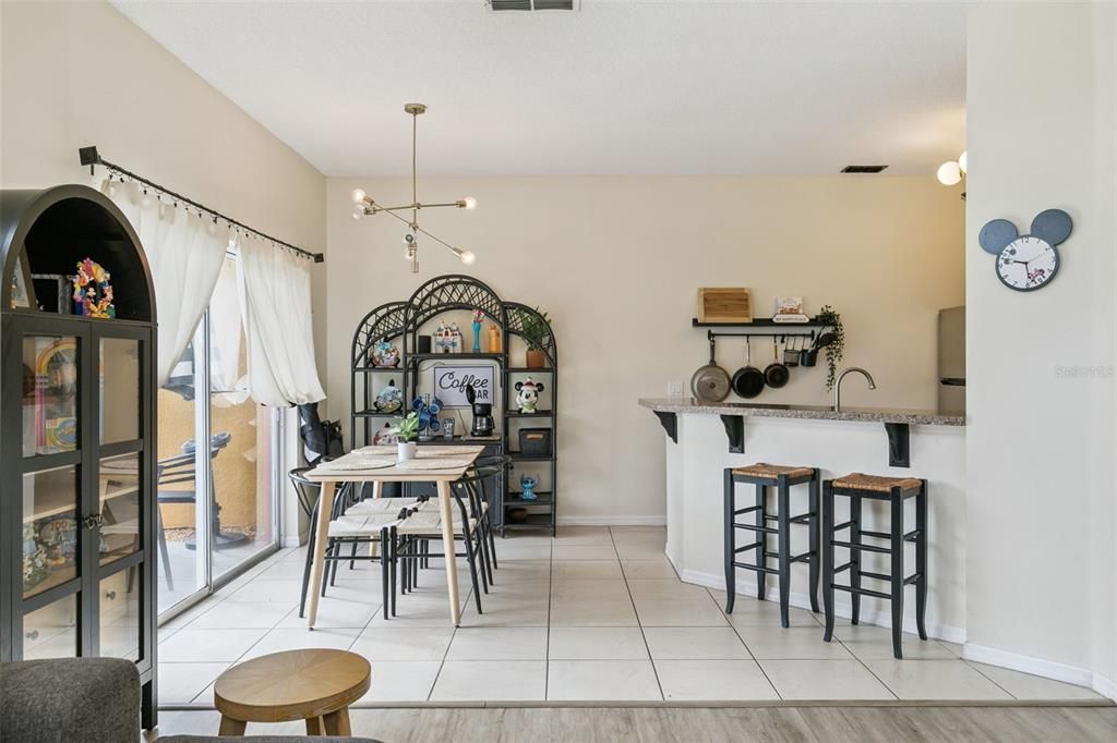 For Sale: $315,000 (4 beds, 3 baths, 1645 Square Feet)