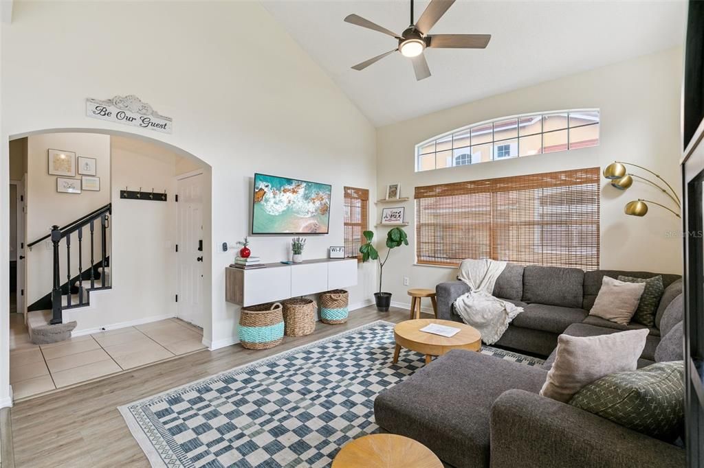 For Sale: $315,000 (4 beds, 3 baths, 1645 Square Feet)