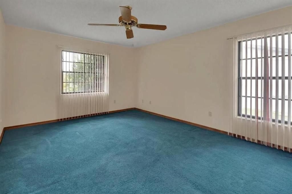 En Venta: $275,000 (2 camas, 2 baños, 1570 Pies cuadrados)