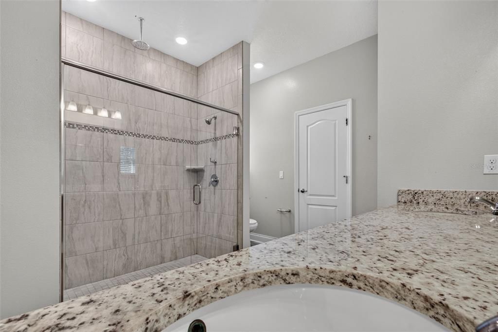For Sale: $380,000 (3 beds, 2 baths, 2066 Square Feet)