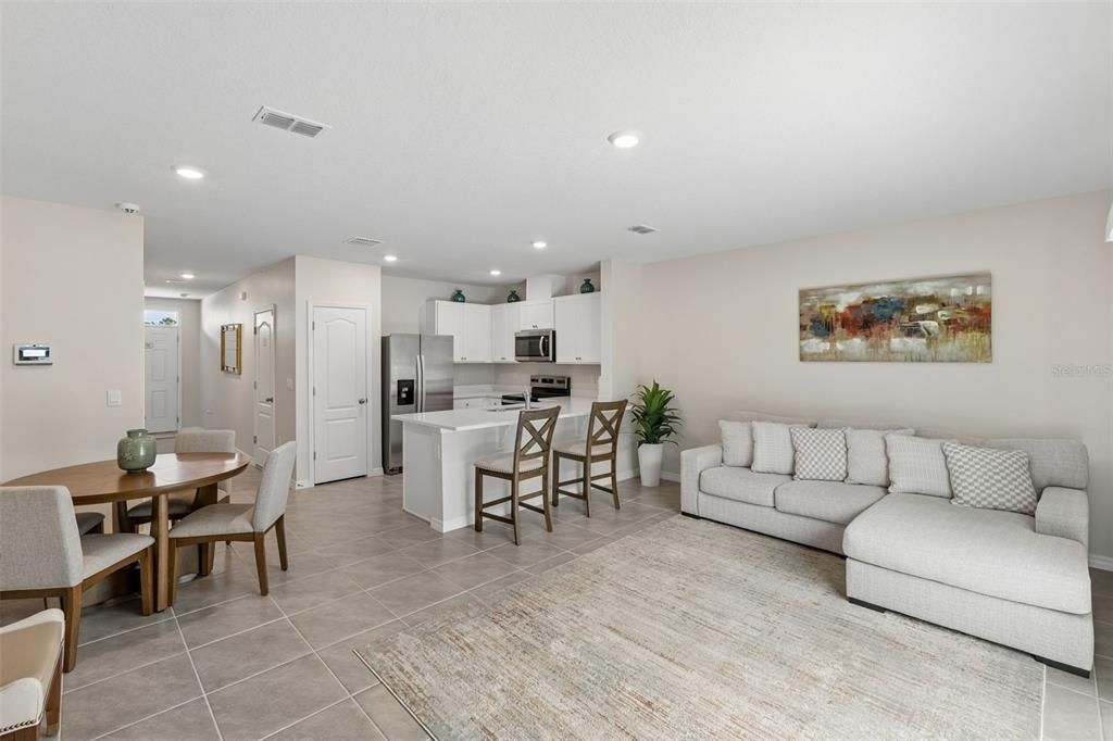 For Sale: $250,000 (3 beds, 2 baths, 1463 Square Feet)