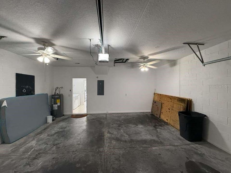 For Rent: $2,500 (3 beds, 2 baths, 1862 Square Feet)