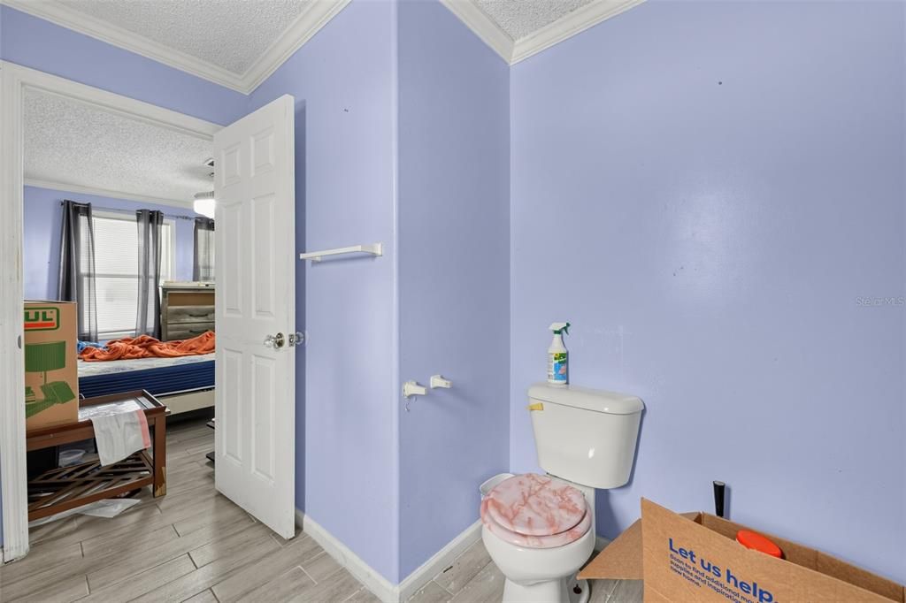 For Sale: $271,000 (3 beds, 2 baths, 1144 Square Feet)
