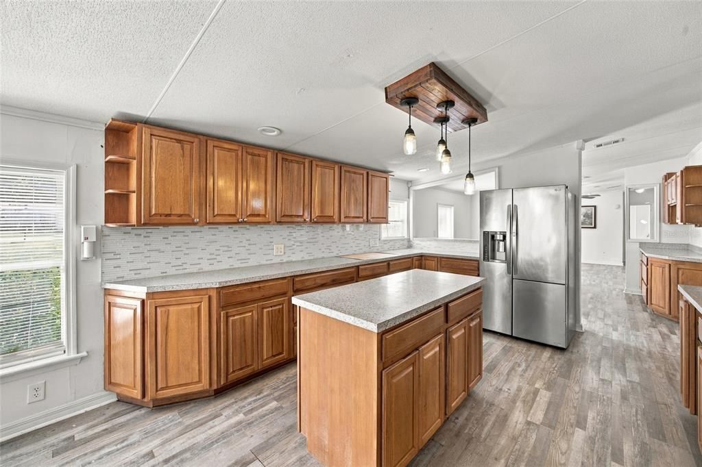 For Sale: $179,000 (3 beds, 2 baths, 1728 Square Feet)