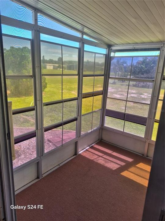 For Sale: $99,000 (2 beds, 2 baths, 784 Square Feet)