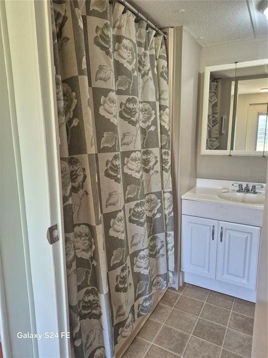 For Sale: $99,000 (2 beds, 2 baths, 784 Square Feet)