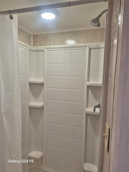 For Sale: $99,000 (2 beds, 2 baths, 784 Square Feet)