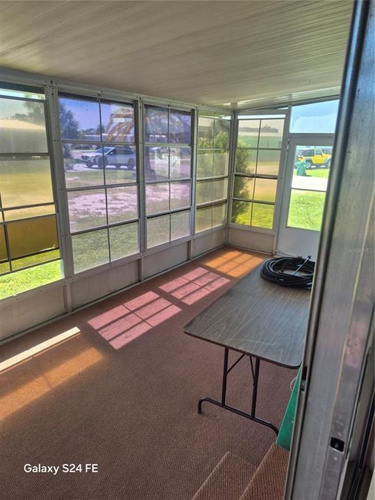 For Sale: $99,000 (2 beds, 2 baths, 784 Square Feet)
