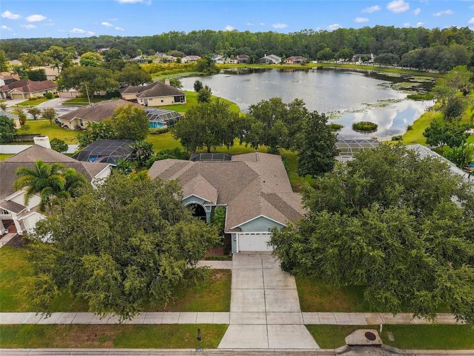 For Sale: $560,000 (4 beds, 2 baths, 2405 Square Feet)