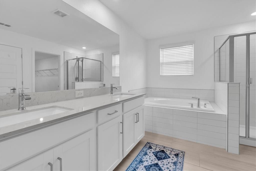 En Venta: $464,000 (4 camas, 2 baños, 2334 Pies cuadrados)