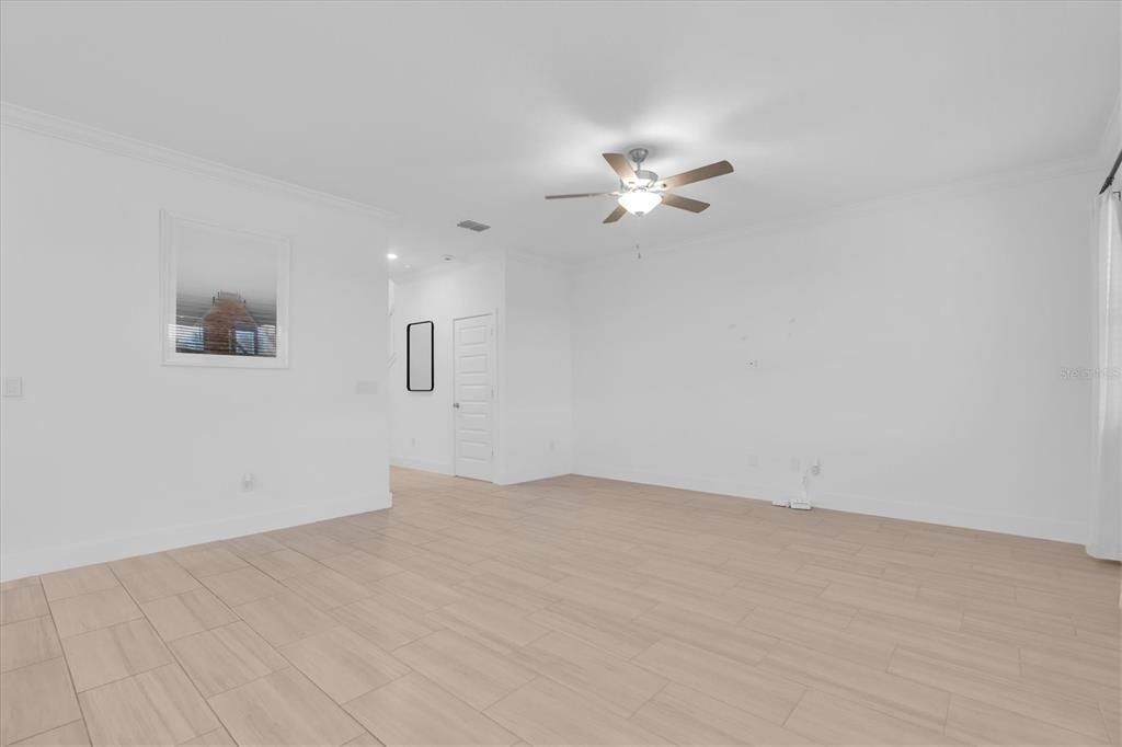 En Venta: $464,000 (4 camas, 2 baños, 2334 Pies cuadrados)