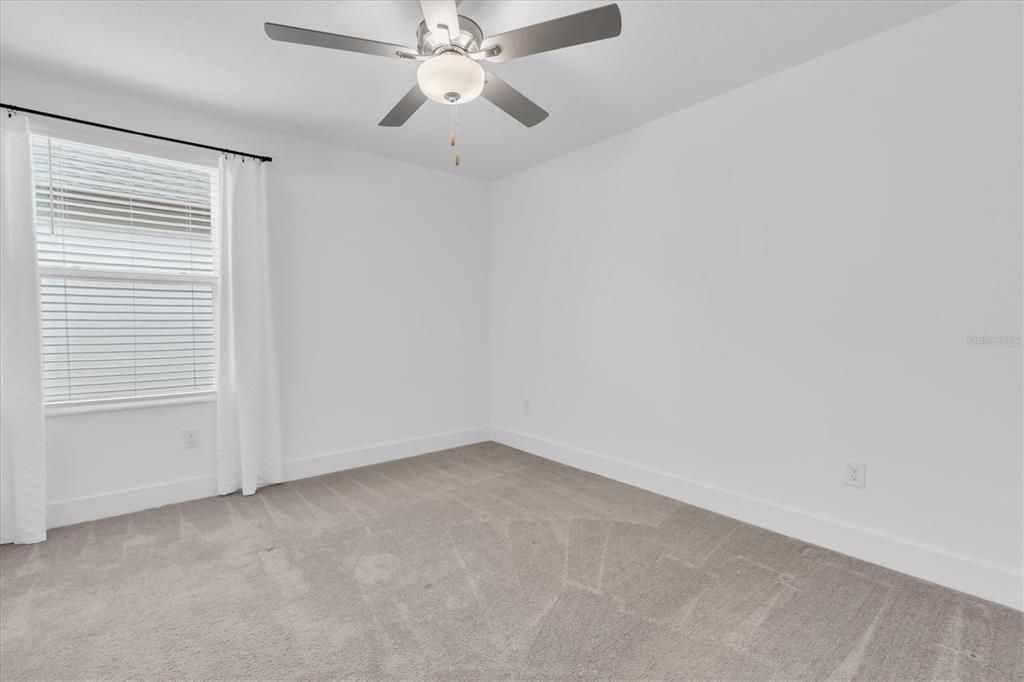 En Venta: $464,000 (4 camas, 2 baños, 2334 Pies cuadrados)