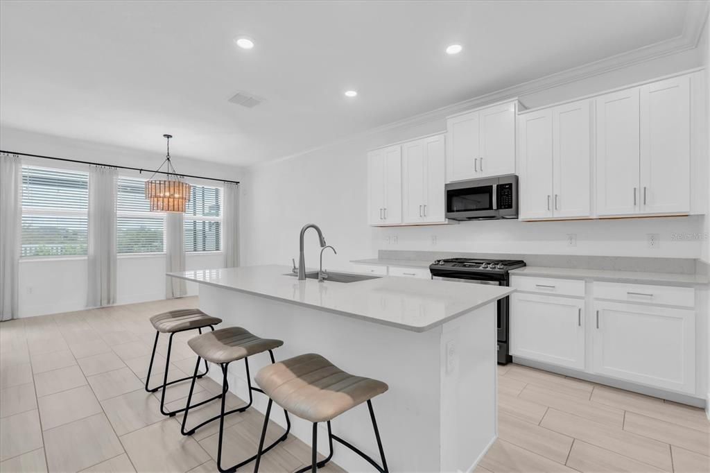 En Venta: $464,000 (4 camas, 2 baños, 2334 Pies cuadrados)