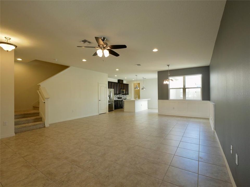 For Rent: $2,755 (3 beds, 2 baths, 1912 Square Feet)