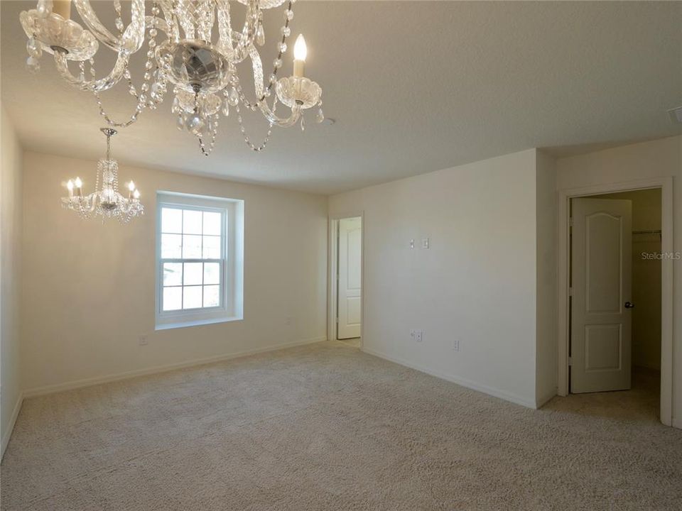 For Rent: $2,755 (3 beds, 2 baths, 1912 Square Feet)