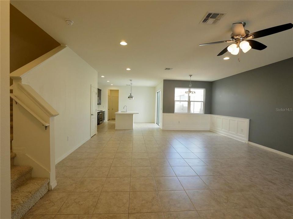 For Rent: $2,755 (3 beds, 2 baths, 1912 Square Feet)