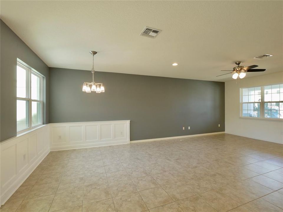 For Rent: $2,755 (3 beds, 2 baths, 1912 Square Feet)