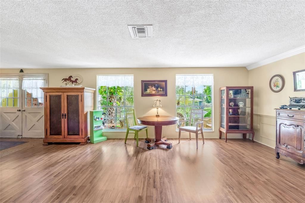 For Sale: $530,000 (4 beds, 3 baths, 2197 Square Feet)