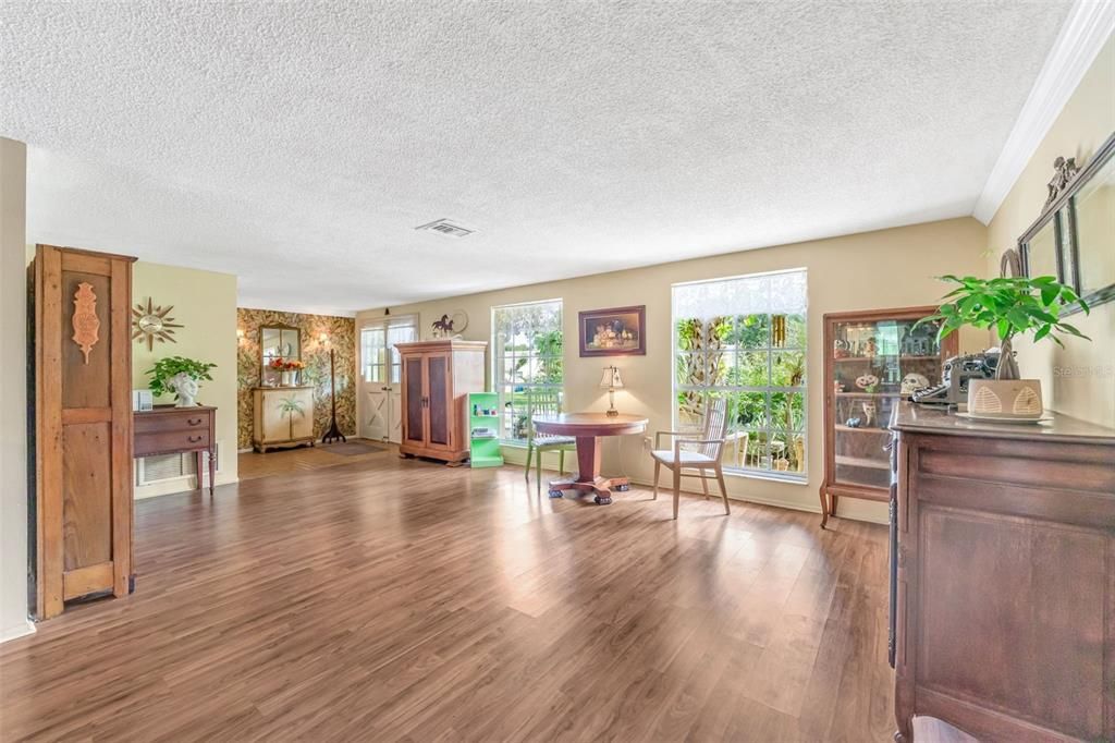For Sale: $530,000 (4 beds, 3 baths, 2197 Square Feet)