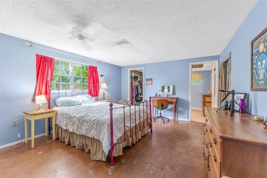 For Sale: $530,000 (4 beds, 3 baths, 2197 Square Feet)