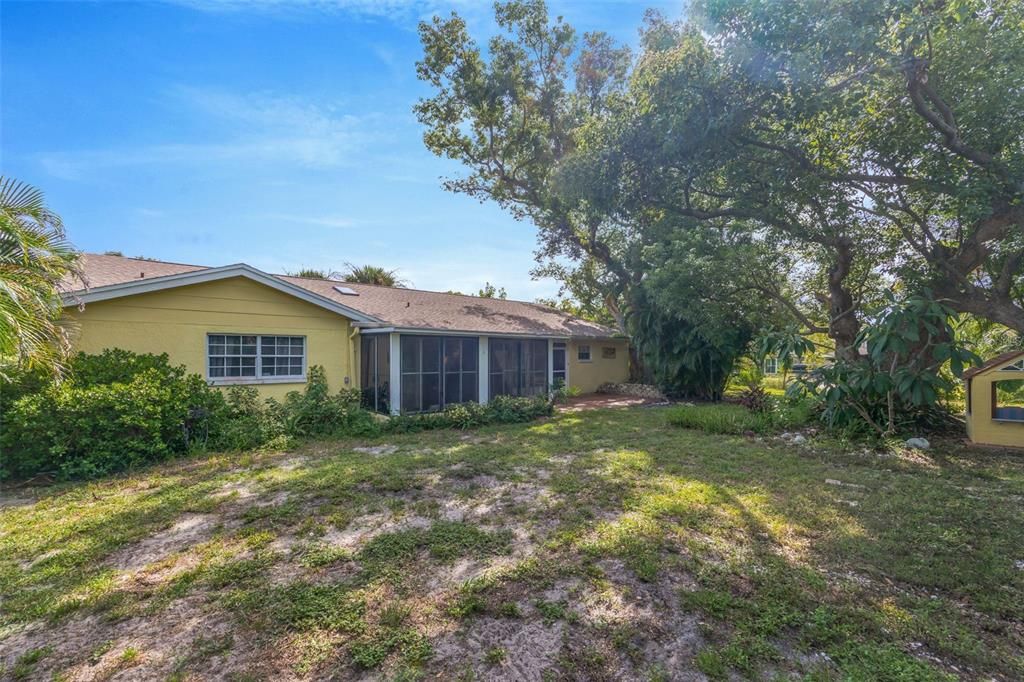 For Sale: $530,000 (4 beds, 3 baths, 2197 Square Feet)