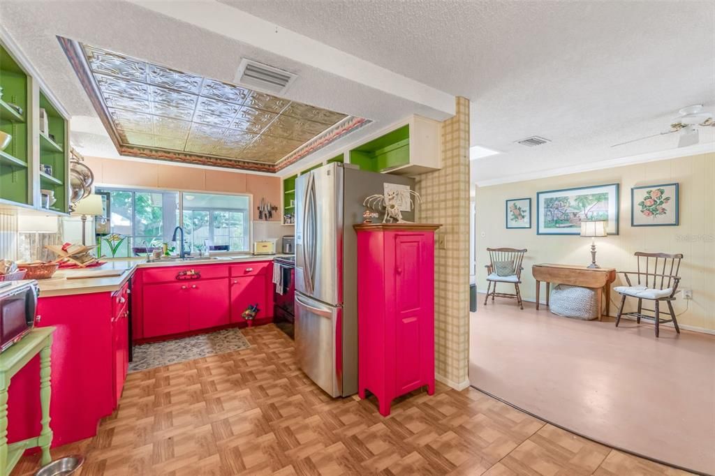 For Sale: $530,000 (4 beds, 3 baths, 2197 Square Feet)