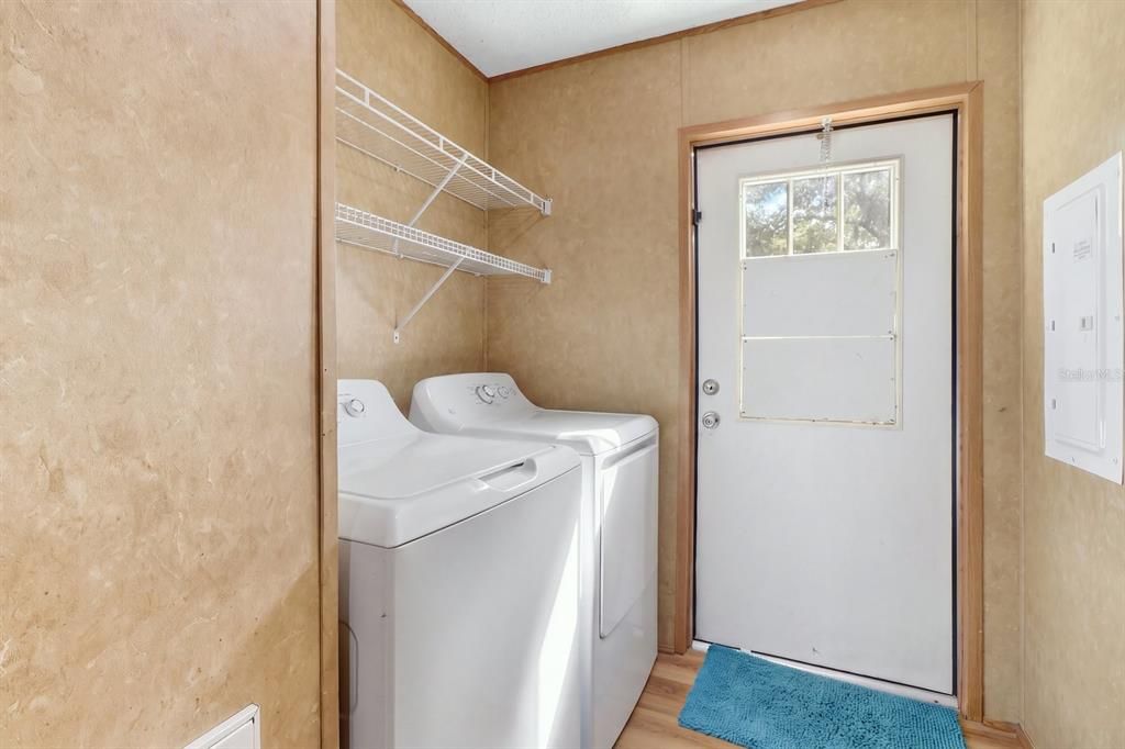 На продажу: $249,000 (4 спален, 3 ванн, 2280 Квадратных фут)