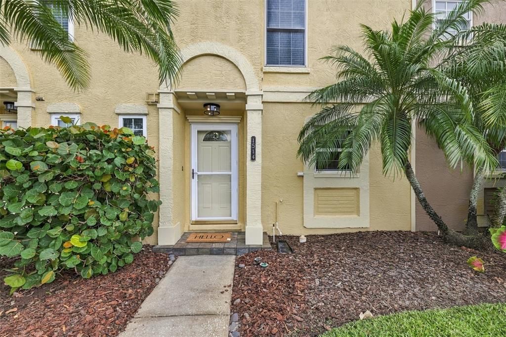 For Sale: $259,000 (2 beds, 1 baths, 1231 Square Feet)