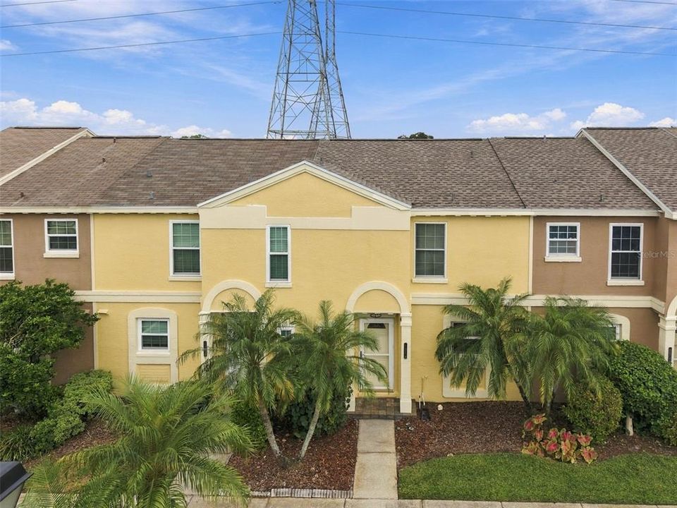 For Sale: $259,000 (2 beds, 1 baths, 1231 Square Feet)