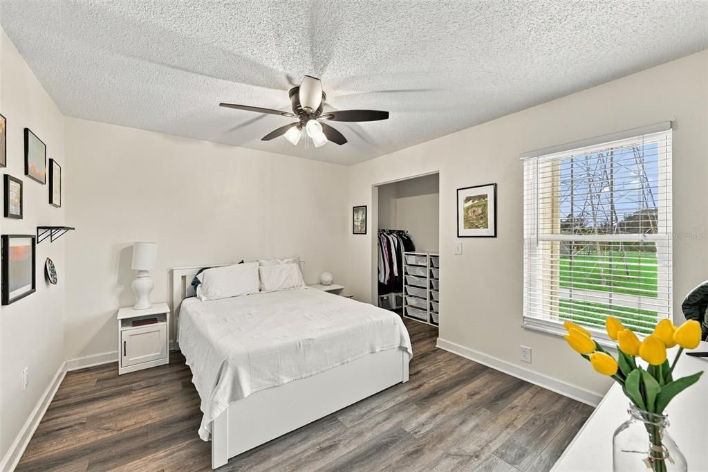 For Sale: $259,000 (2 beds, 1 baths, 1231 Square Feet)