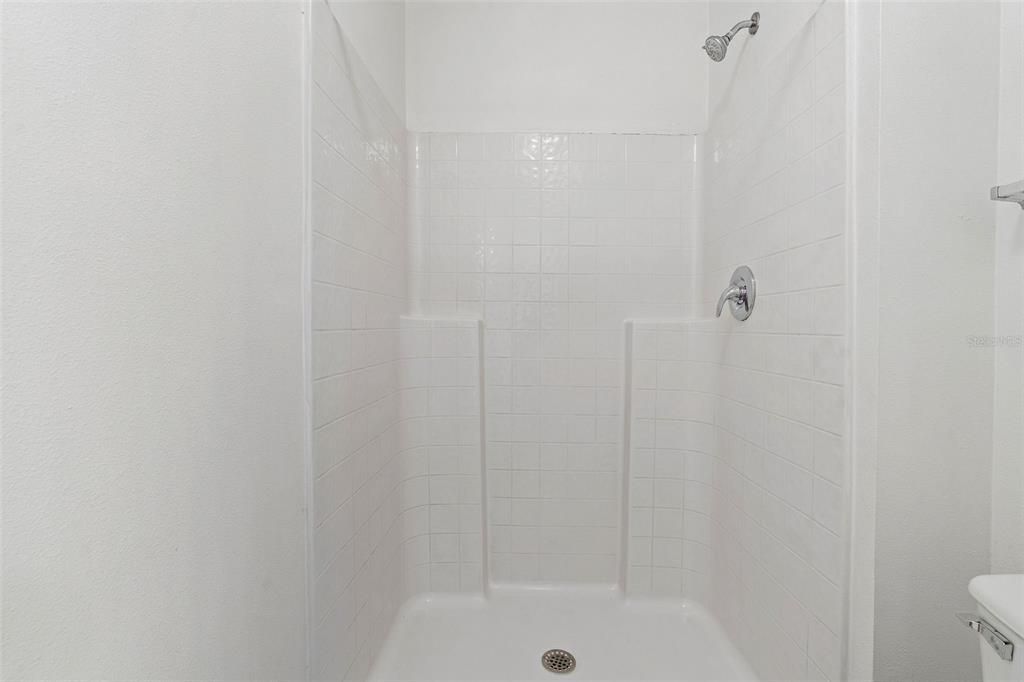 En Renta: $2,300 (3 camas, 2 baños, 1617 Pies cuadrados)