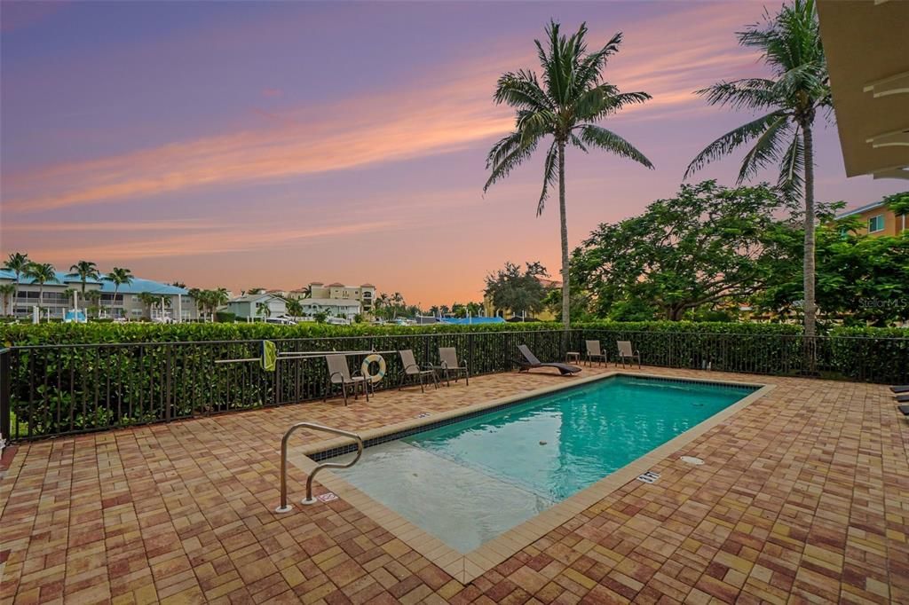 For Sale: $400,000 (3 beds, 2 baths, 1882 Square Feet)