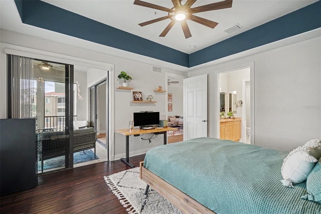 For Sale: $400,000 (3 beds, 2 baths, 1882 Square Feet)