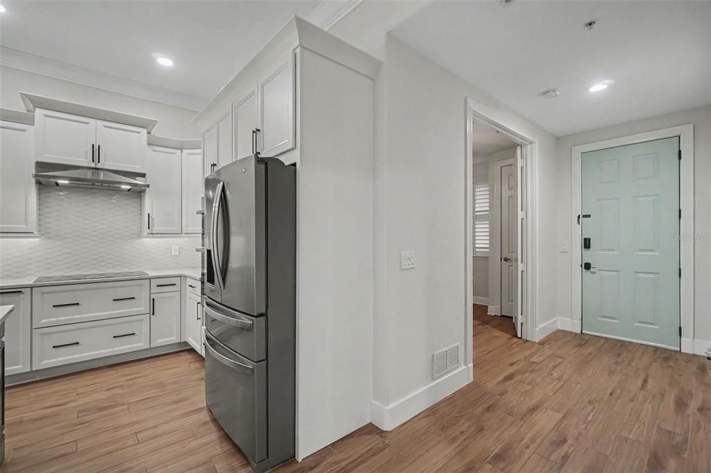 For Sale: $400,000 (3 beds, 2 baths, 1882 Square Feet)